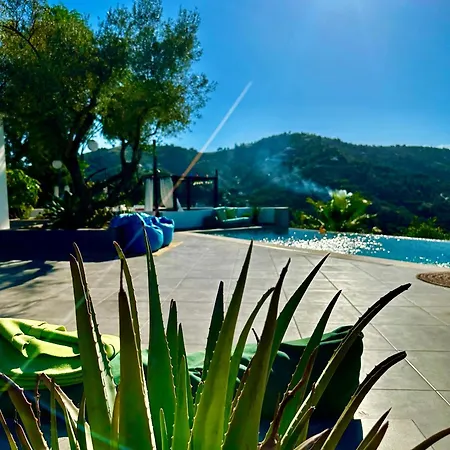 Apartment Filipinas, Lemoni Torrox