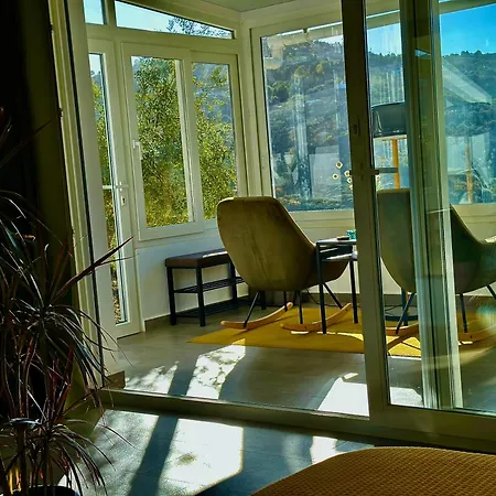 Filipinas, Lemoni Appartement